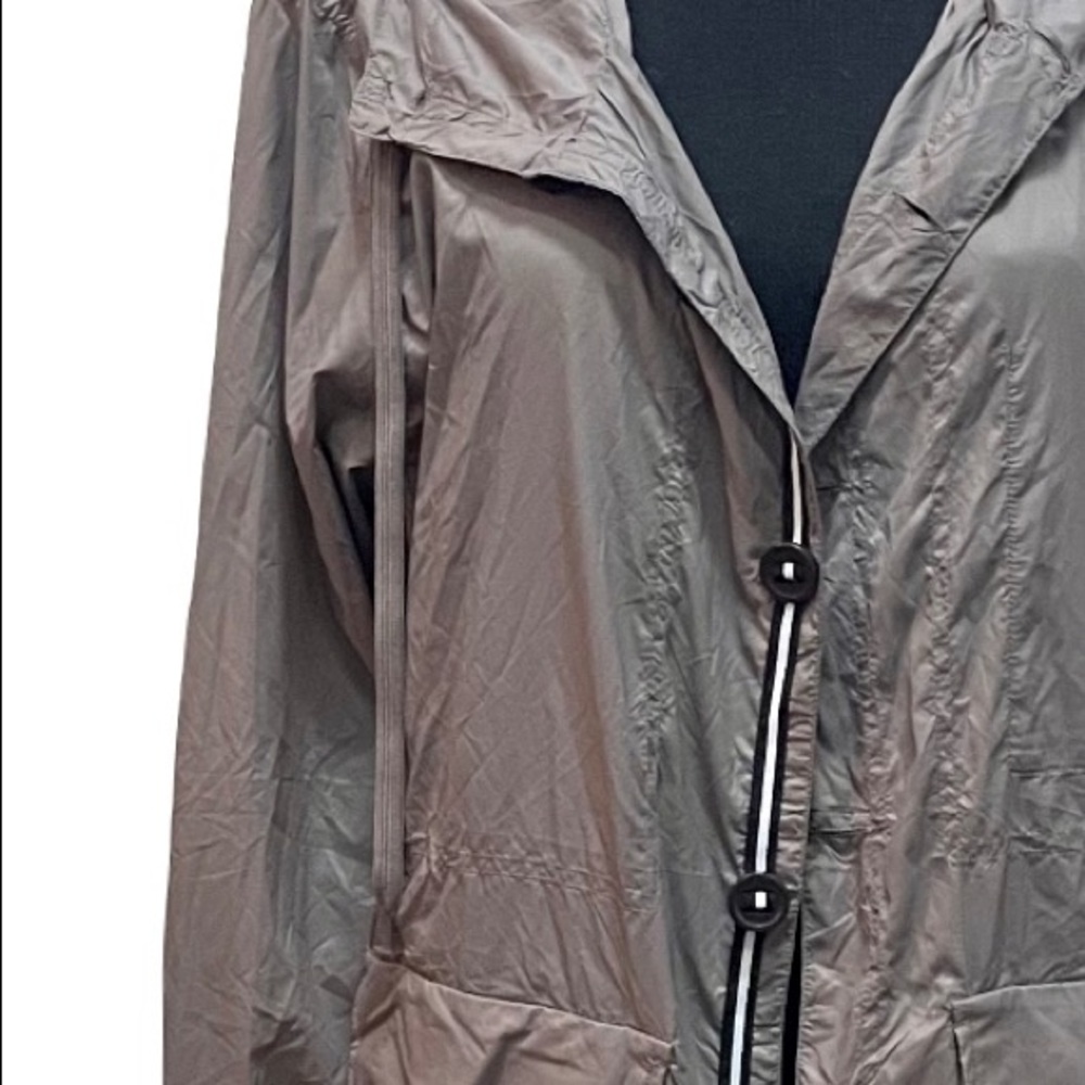 FIVE FOUR rain lightweight packable jacket